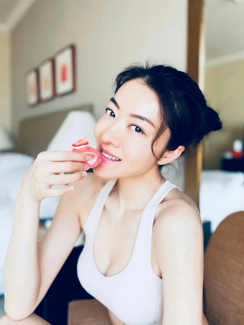 熊黛林身材没的说熊黛林 ​​​