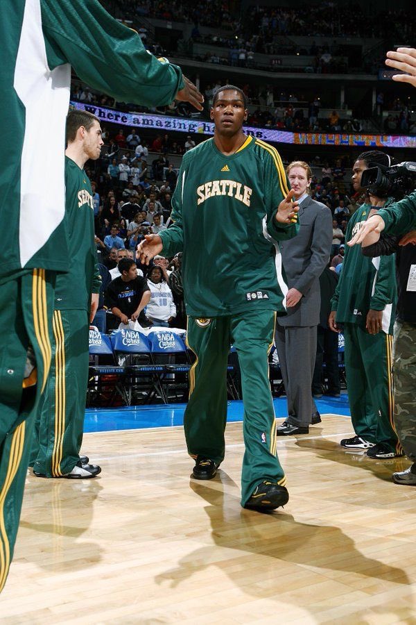 扩军在即？乔治-卡尔：什么时候才能把我的超音速带回来？