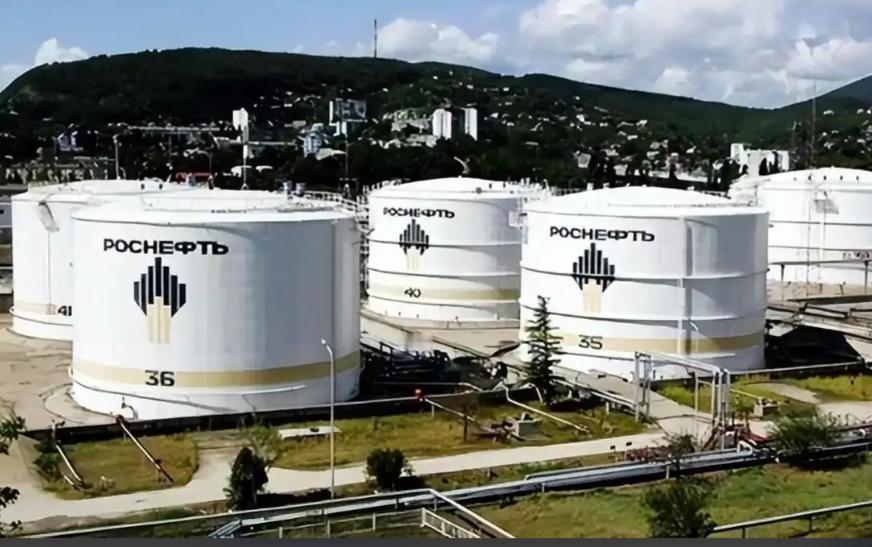 意大利副总理萨尔维尼带头“反水”：别讲意识形态了，先买俄能源保命要紧。
 
最他