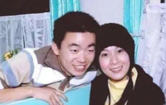 2008年，刘若英开演唱会，她打电话给王宝强，邀请他当嘉宾。没想到，王宝强有些冷