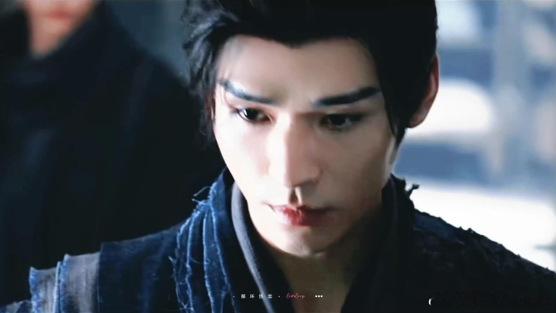 你是龚俊那他是谁你是龚俊那他是谁？剧里冷脸鲨疯，剧外阳光鲜活，百变俊子太有魅力了