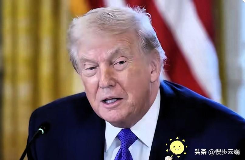 霍尔木兹海峡这回是真的热闹了。前脚伊朗副外长刚放话，说不按他们规矩走的船都得停，