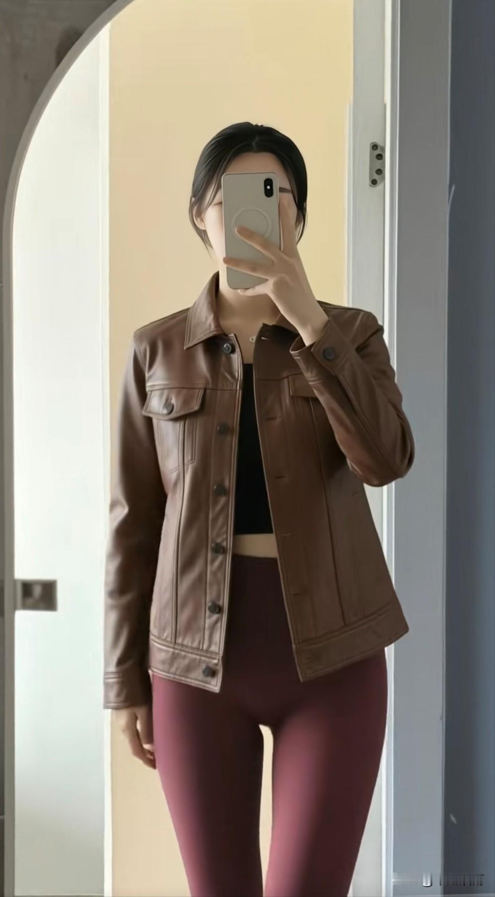 松篁覆径凝清露，梅蕊含香待雪繁。