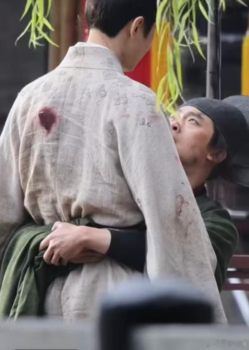 放开成毅让我抱一下这个成毅让我抱一下放开成毅让我抱一下，哇塞，