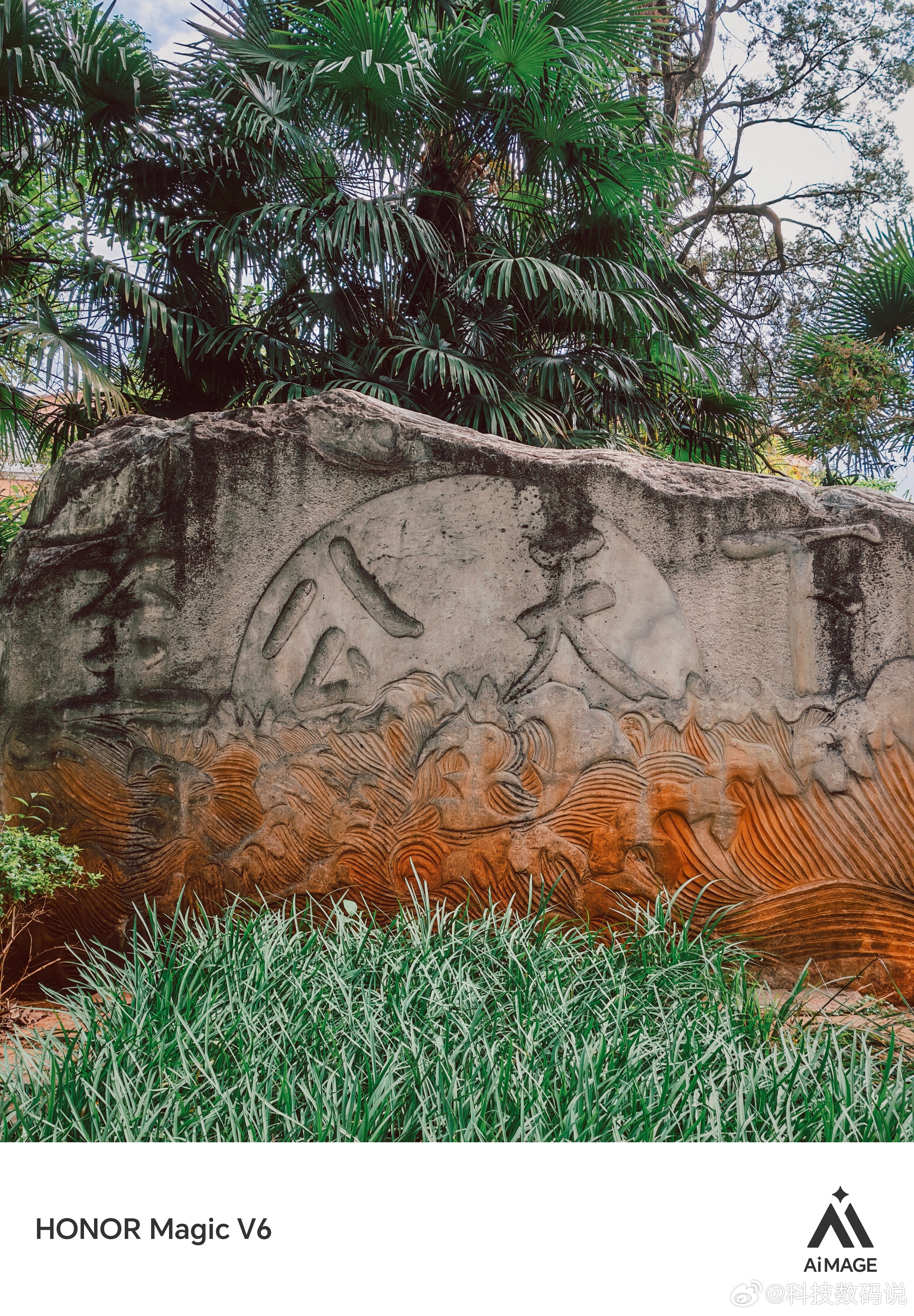 虽然云大老校区我大四呆了一年毕业照在这里拍的也带着我的第一台单反佳能550D+小