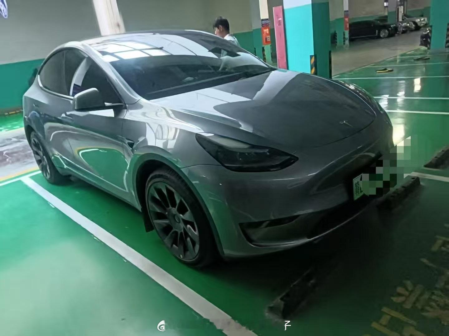 24年长续航Model Y➕FSD、➕加速包➕大轮毂原漆0出险1.2万公里。喜欢