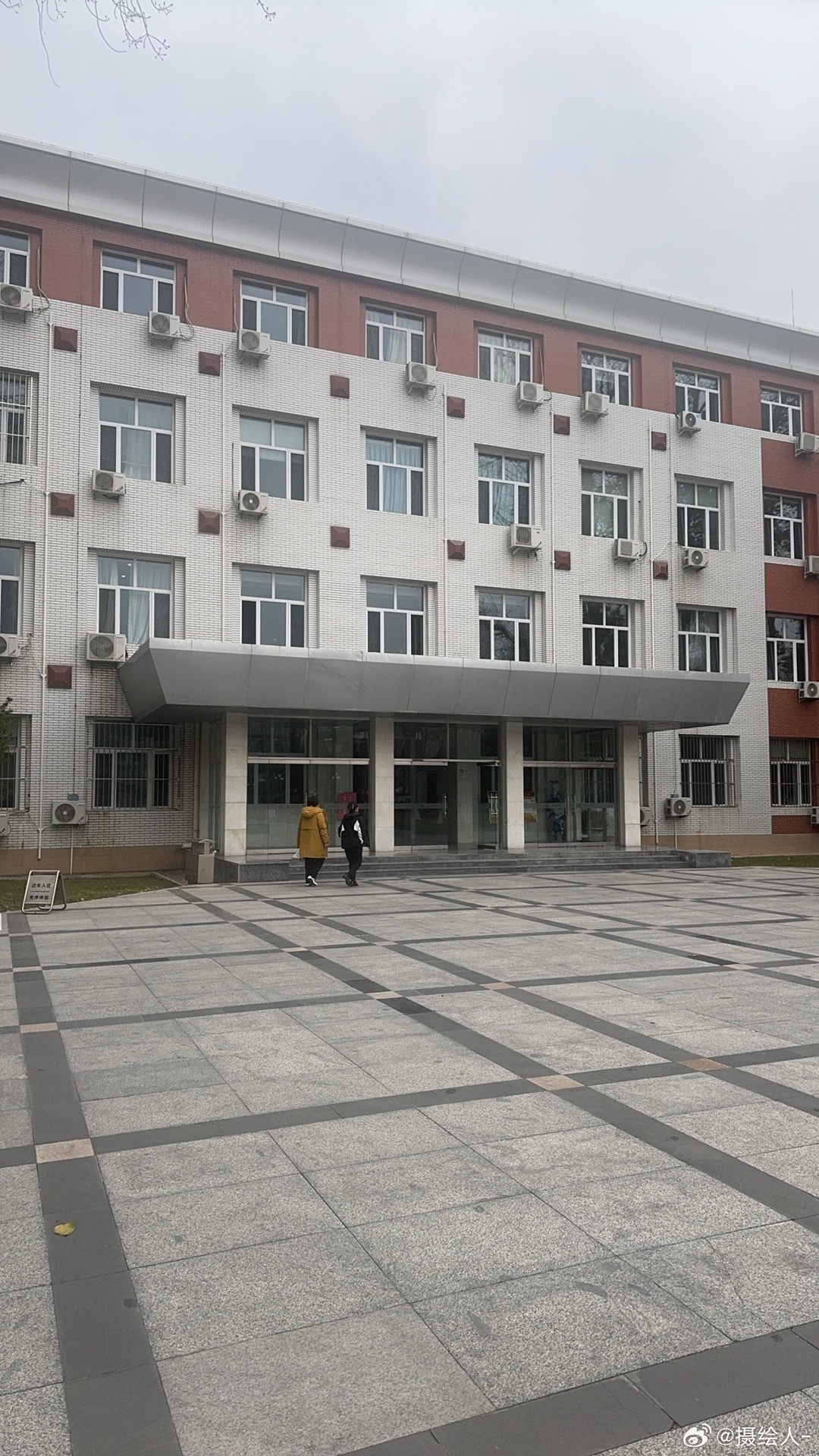 大学生们，期末考试了，一定要看好考试时间啊，不要像博主一样，四点的考试记成了两点