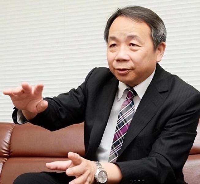 石平遭报应了！
日本网友骂他恶心，
还让他滚


石平这事确实有点讽刺
被中国公