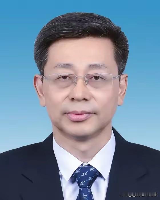 山东再揪一人，级别不低。
就在今天，山东省生态环境厅原一级巡视员、省生态环境保护