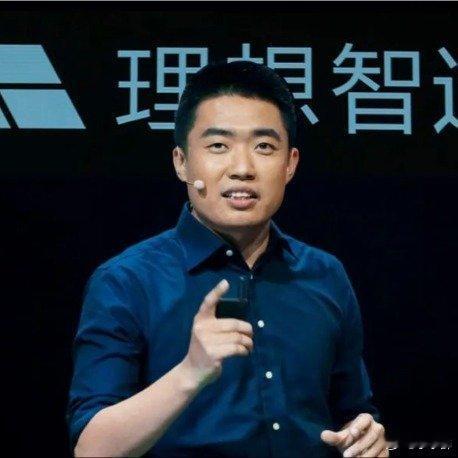 李想回应不想造汽车了 李想在最近一次采访中回应了不想造车了，他要做人工智能企业的