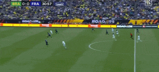 友谊赛：十人法国2-1力克巴西 姆巴佩破门埃基蒂克建功布雷默扳回一城
 
北京时