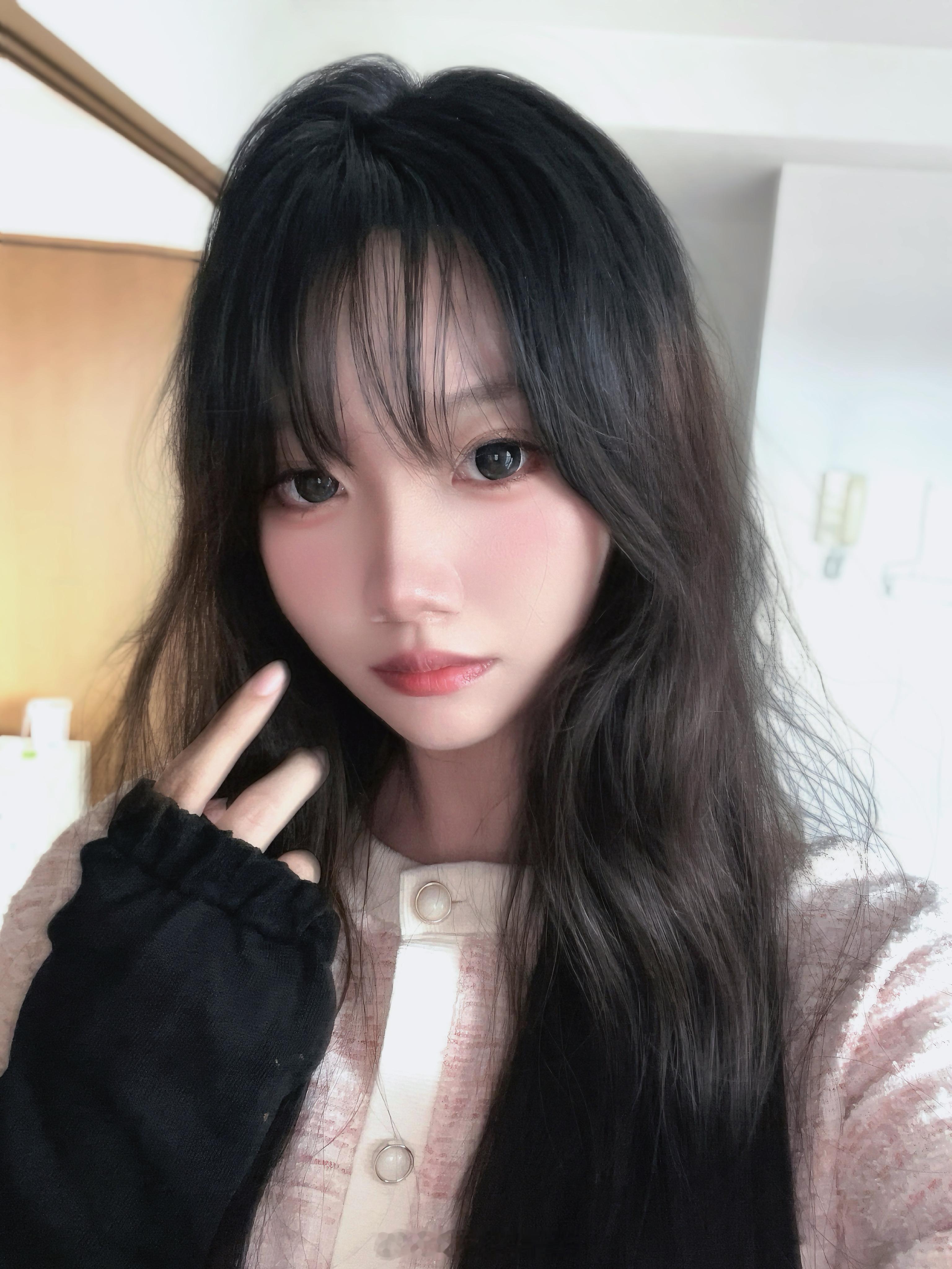 梅雨季天气一直不太好，但自拍博主好久没发了必须要发（谁问你了.jpg 