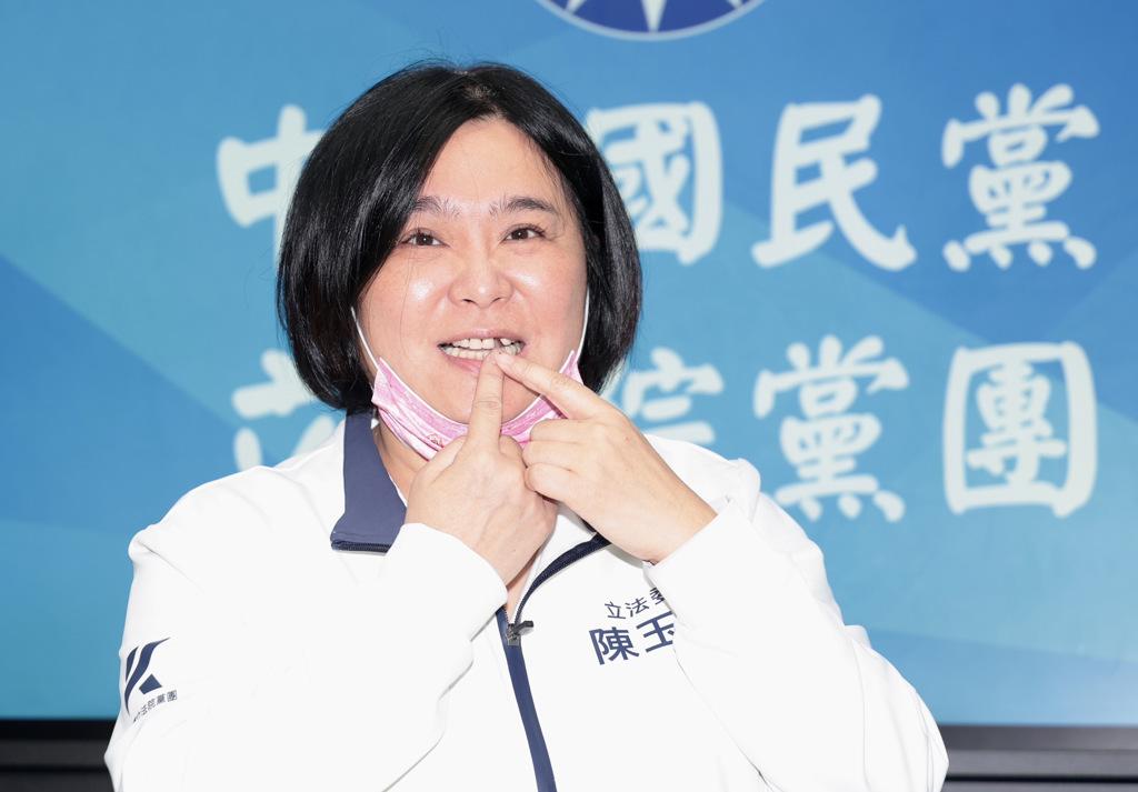 攸关几千亿财权划分的《财划法》，6日在国民党籍召委陈玉珍将法案送出财政委员会，随