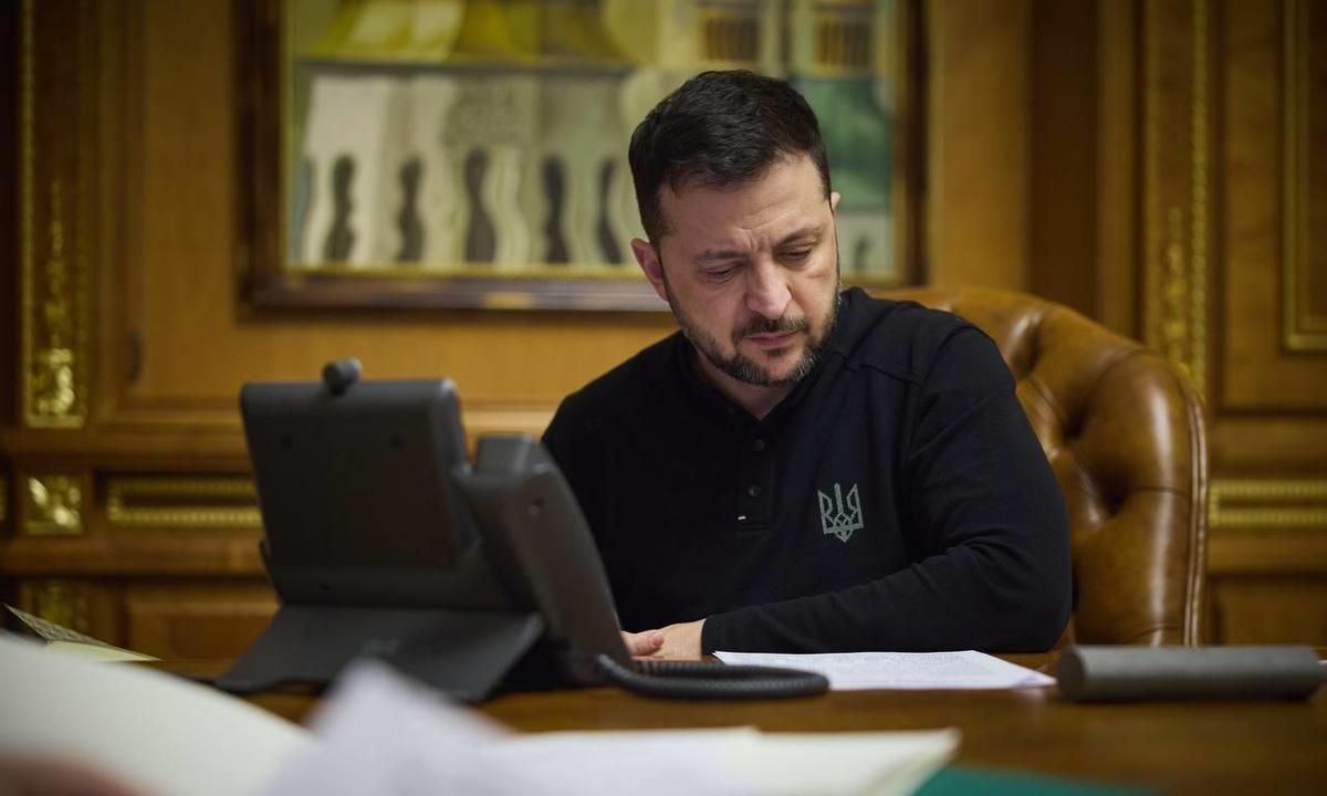 果不其然。
 
乌克兰国家安全局突然宣布了。
 
11月14日这支无人机分队摸到