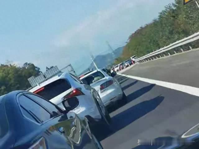 中秋跑完800公里高速我明白了：电车省的是钱，油车省的是命！