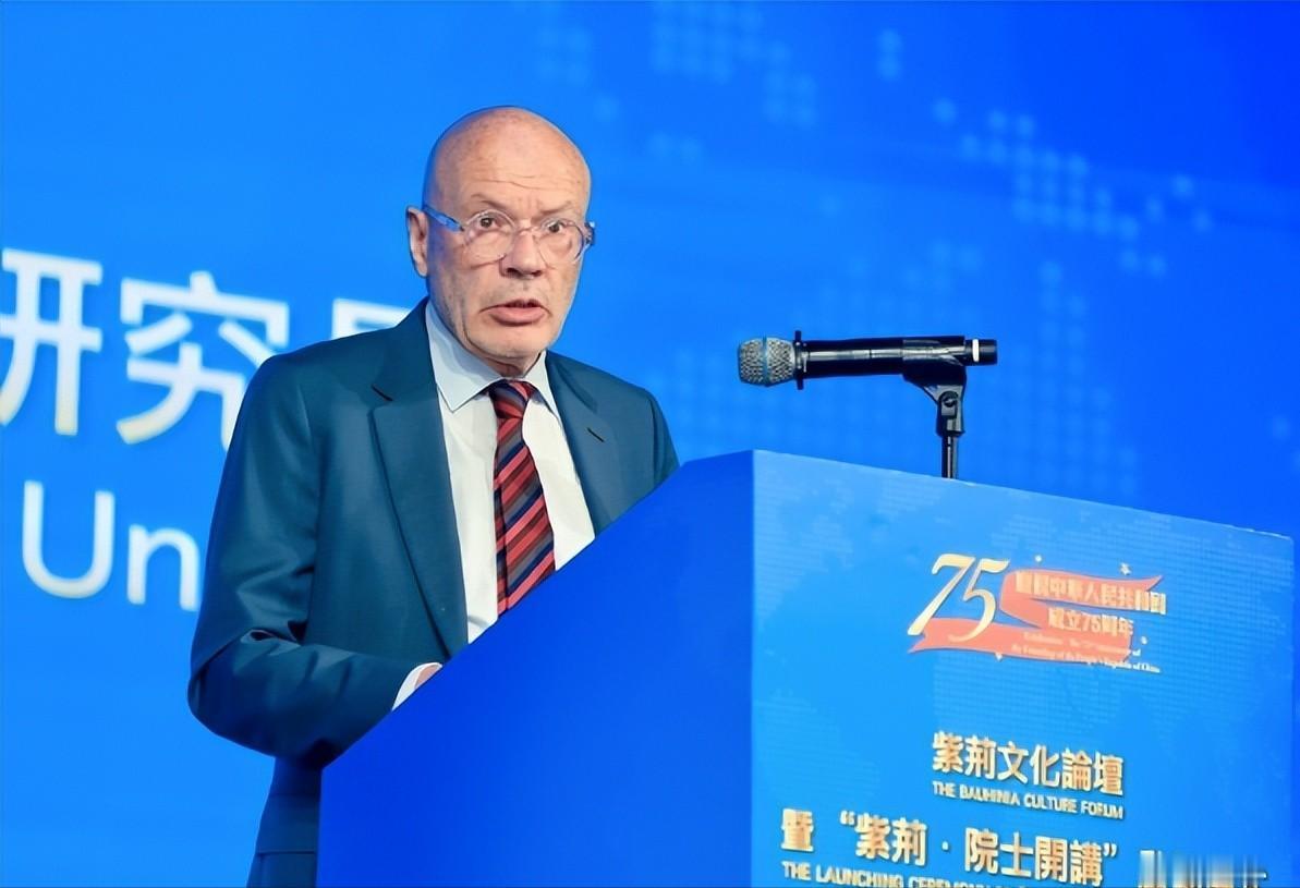 为什么西方国家都不喜欢中国？英国专家：中国有一个“老问题”
 
一个国家从贫穷走