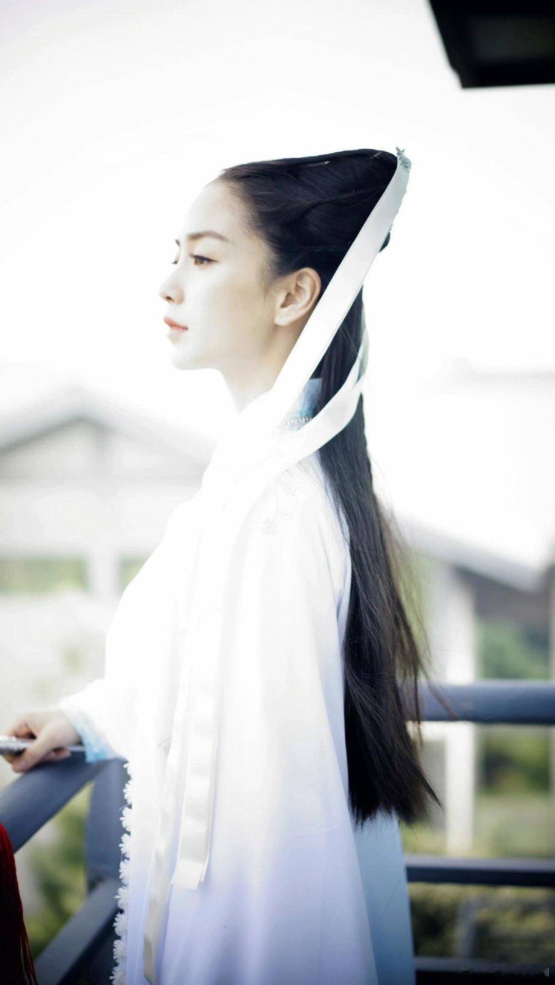 #于正说神雕侠侣定过Angelababy# 于正啥都说啊哈哈哈 杨颖要是演小龙女