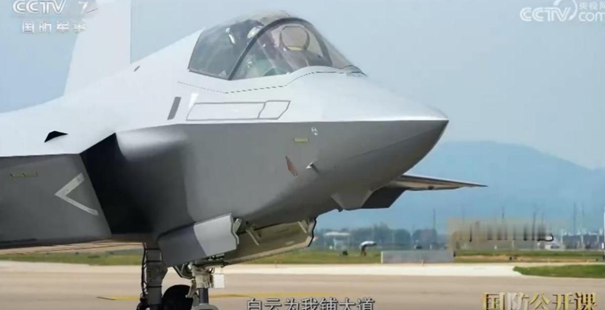 在国产六代机尚未批量列装之前，歼-35A“云龙”将成为我国国土近海防空体系中的关