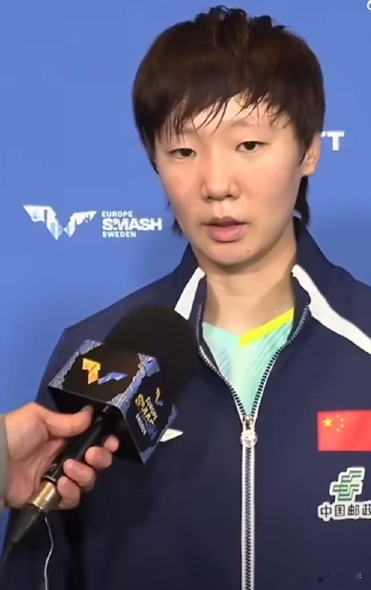 王曼昱赛后采访，记者问出球迷最关心的话题，王曼昱为我们揭秘了一个多月都没上赛场的
