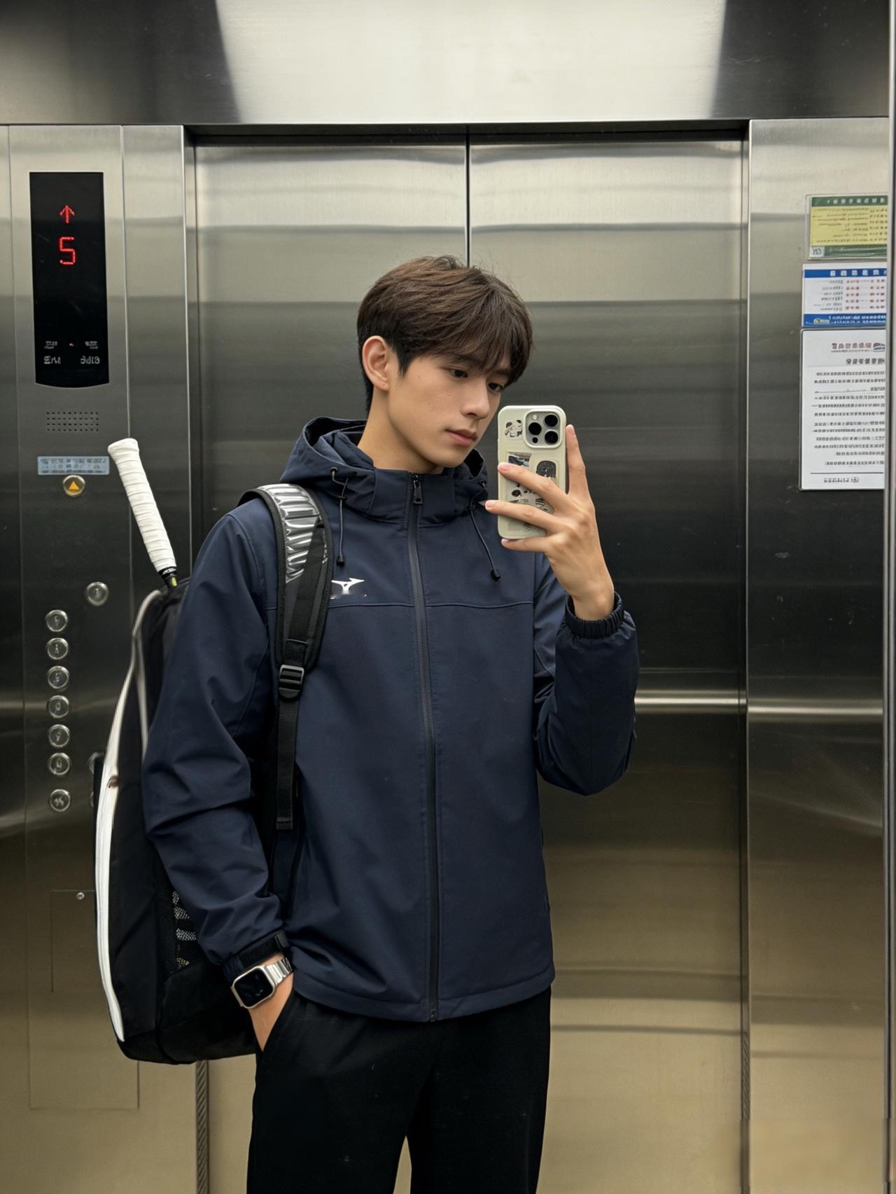 羽球人的医美
拥有一件少年感的球服！