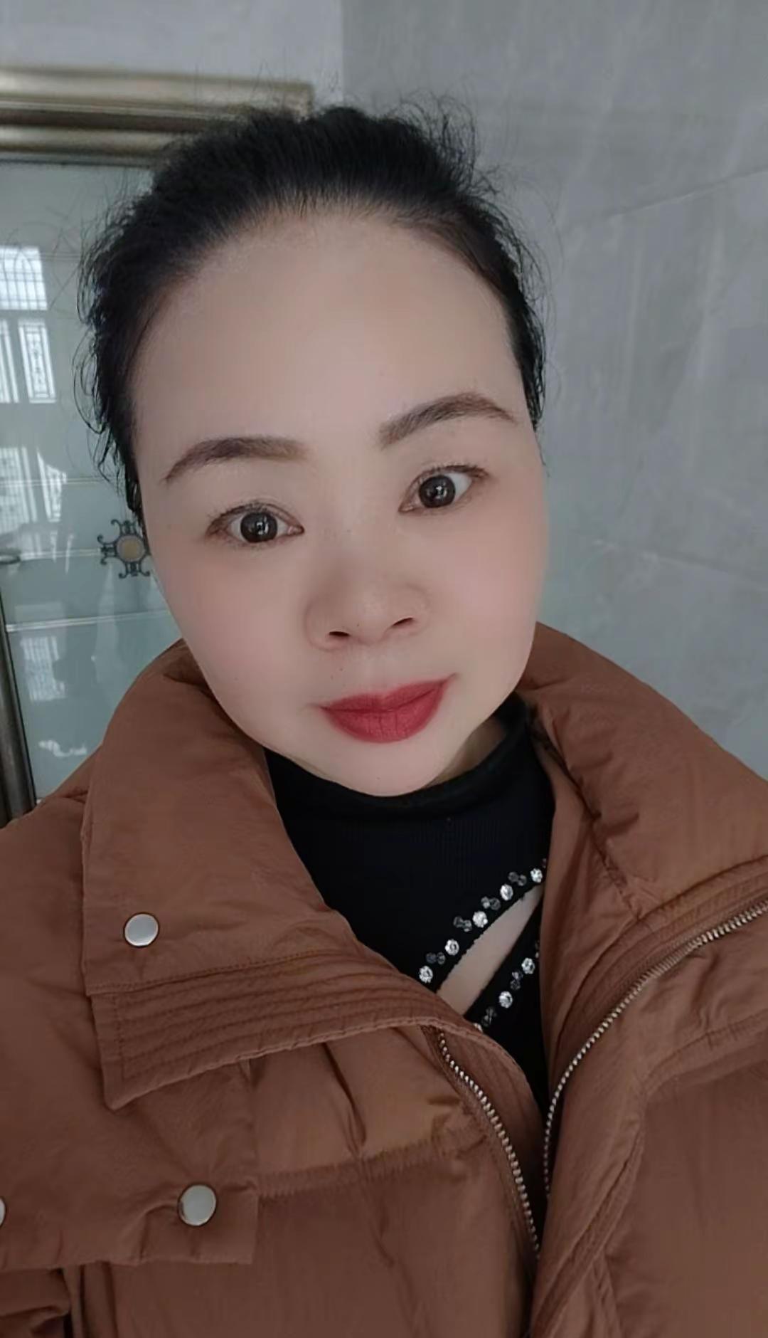 人到中年，把自己重新养一遍，闭嘴，微笑，健忘～不是没有杂念，而是懂得取舍， 生活