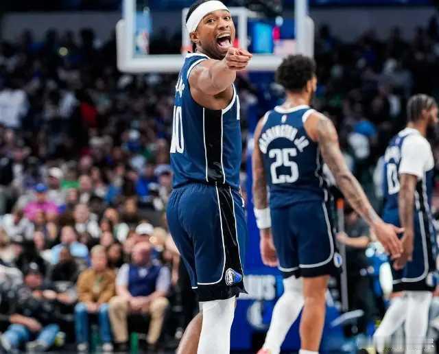 独行侠双杀步行者终结10连败 西卡复出30+8米神25+7+7北京时间2月23日