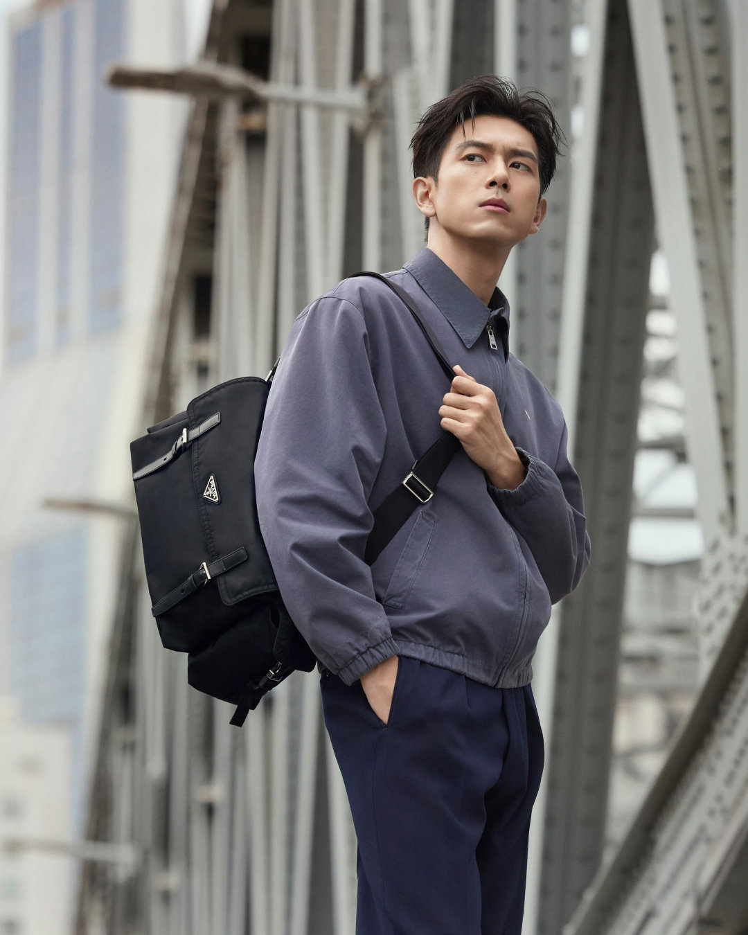 Prada 发布 2025 七夕广告大片，品牌代言人李现与品牌大使陈昊宇一同出镜
