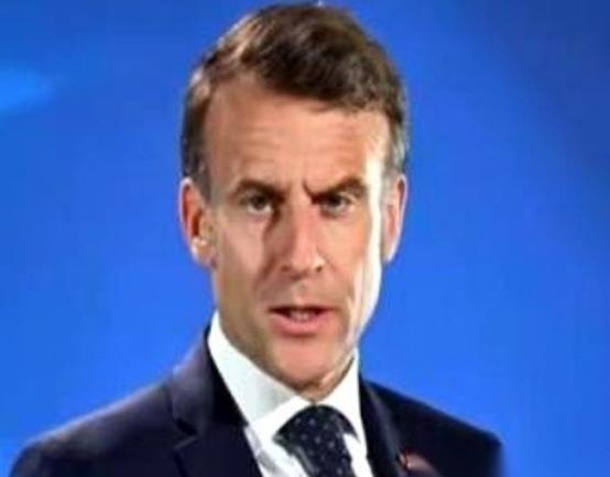 大反转动作来了？随着几枚炸毁厂房的残片落地，全世界都看傻了：本来越射向乌线的战火