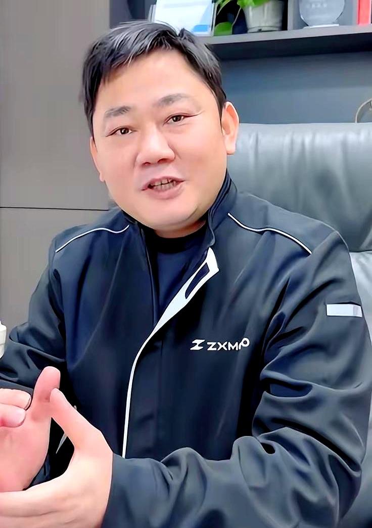 谁能想到，以前被老外瞧不起的中国摩托，现在能在国际赛场拿冠军。
 

修理工出身