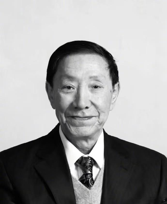 相声表演艺术家杨振华去世杨振华先生走了，享年90岁…脑子里一下就响起《假大空》那