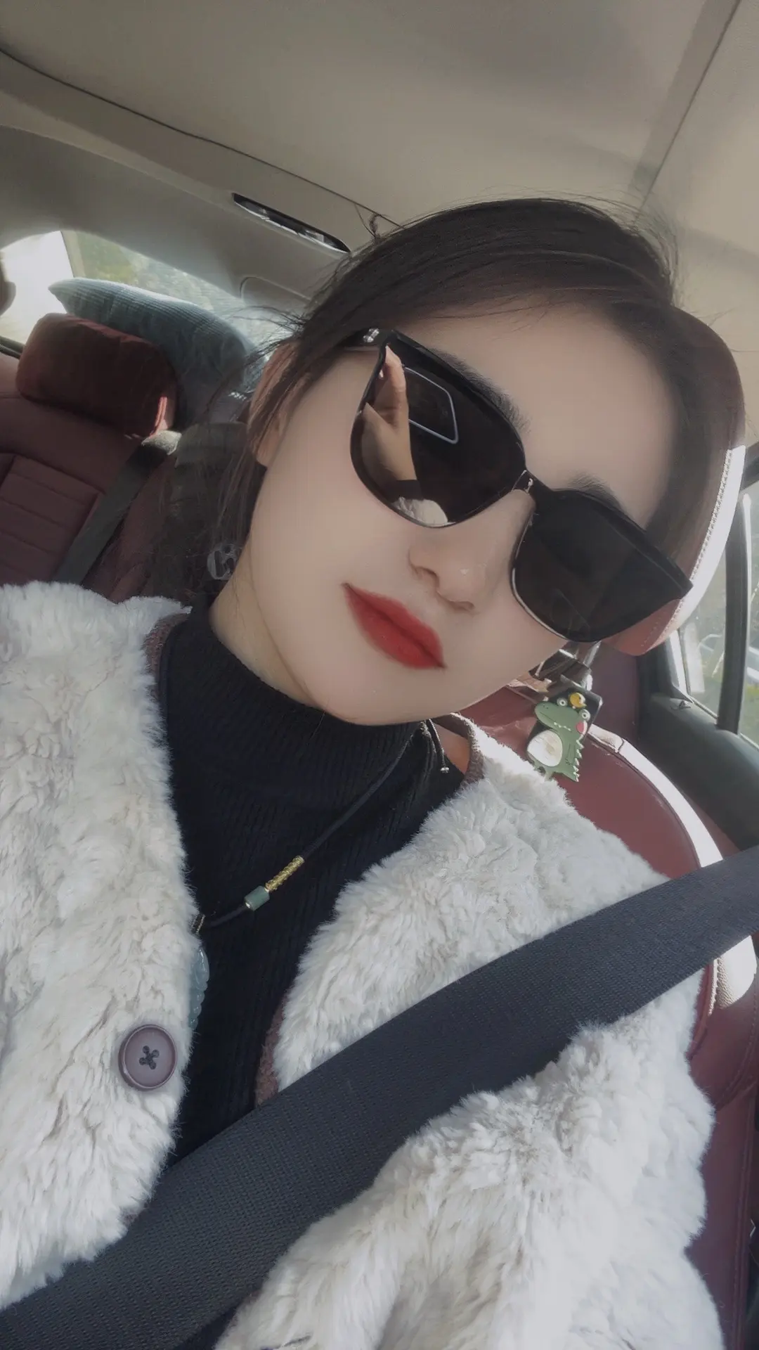 生活虽然很辛苦，我还是要选择那 种滚烫的人生！少研究别人多提升 自己！...