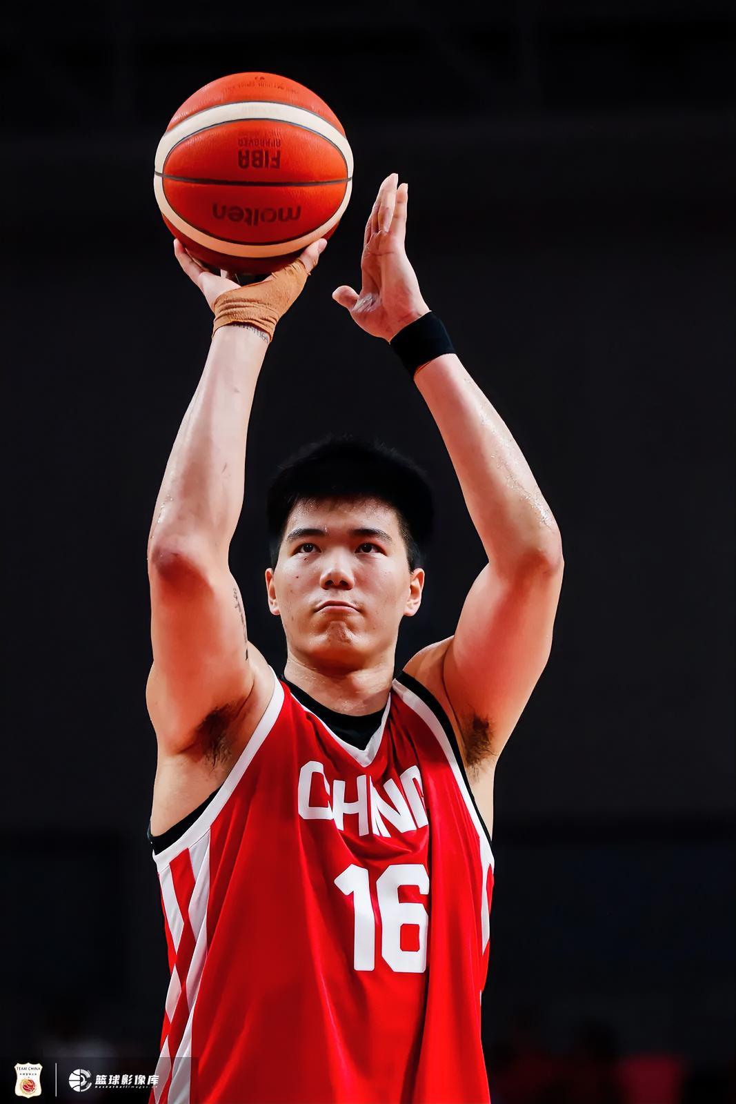 中国男篮新星焦泊乔的进攻效率真是太低了！在今天中国男篮74：63力克格鲁吉亚男篮