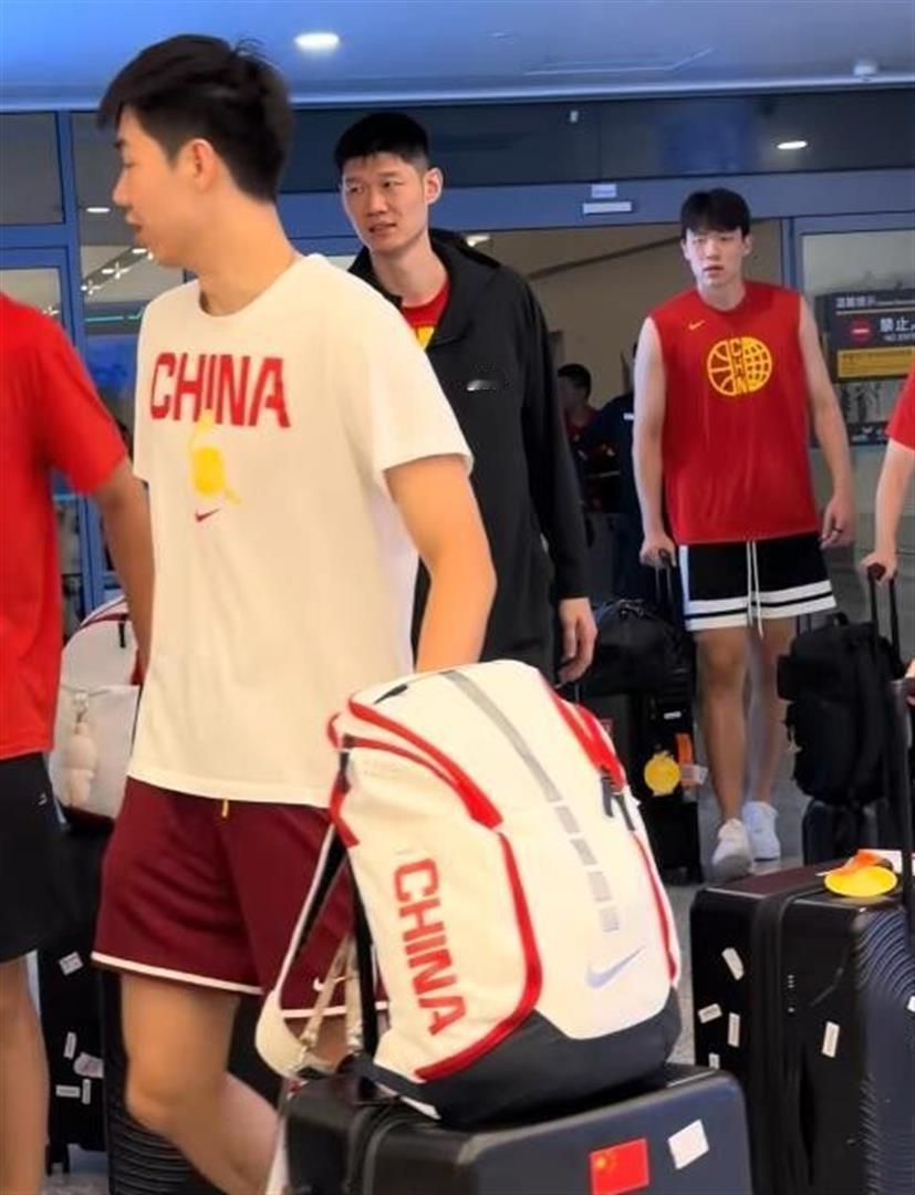 中国男篮到杭州！31日CCTV5直播，郭士强严肃，打黎巴嫩队防三分
 中国男篮这