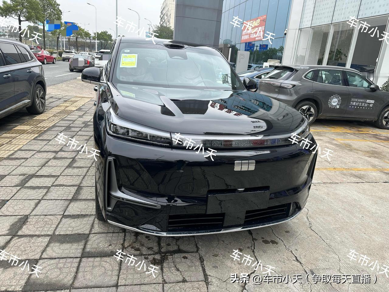 提车日记：银河M9提车

今天给云南的小伙伴提了一辆银河M9，配置是2025款银