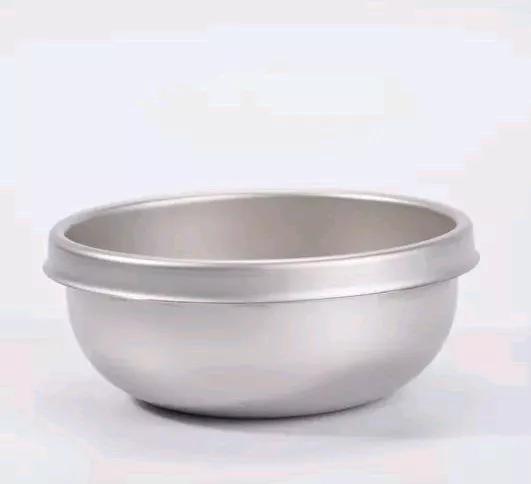 今天晚饭时间又炸伤了一个，赶紧扩散，双层设计制造的不锈钢盆，里面放入食物炖煮的过