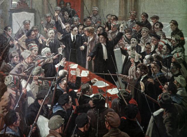 1917年俄国十月革命，中国其实获益匪浅。可笑网上许多人不辨是非，总把沙俄与十月