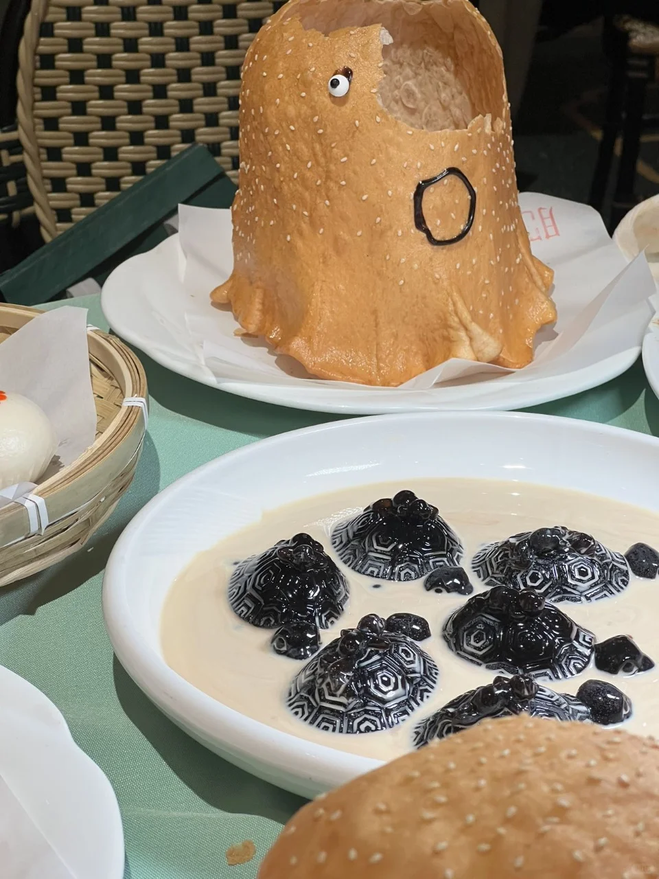 这家粤菜餐厅也太贵玩儿了吧，这是什么👻