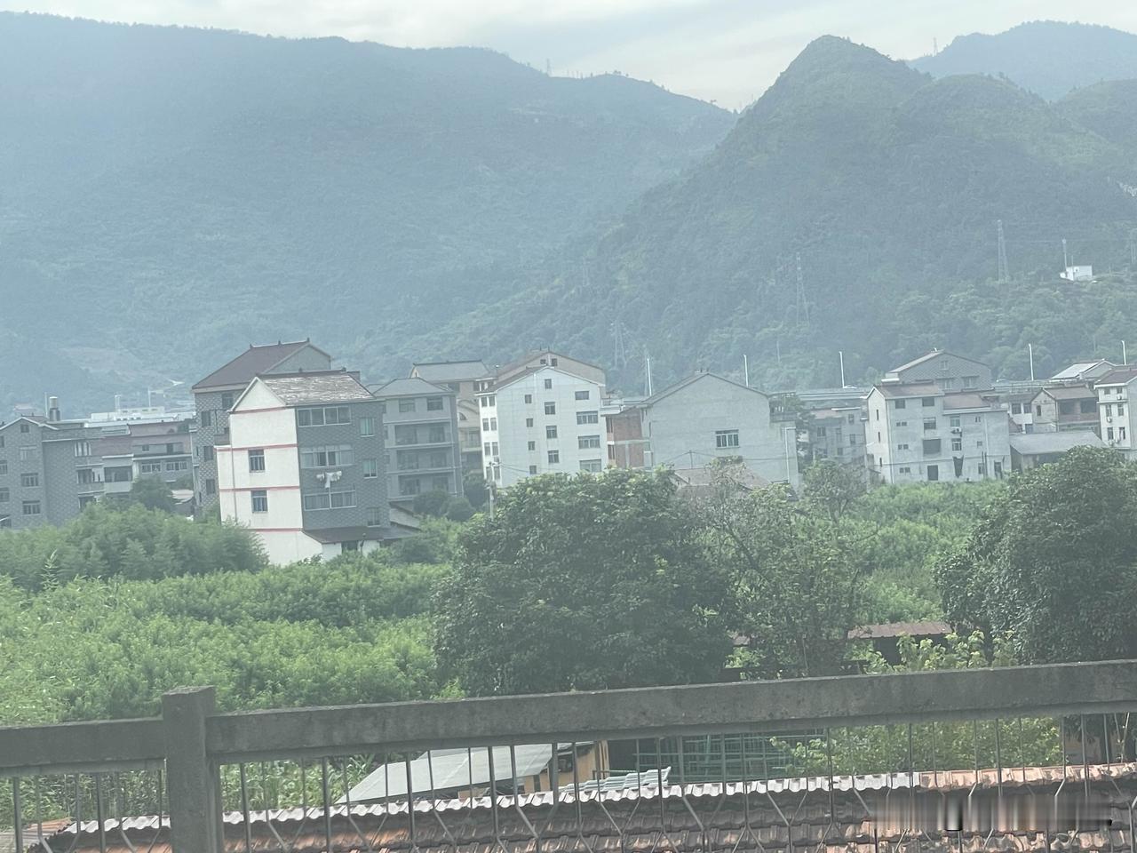 一般来说，房子不都是坐北朝南吗？