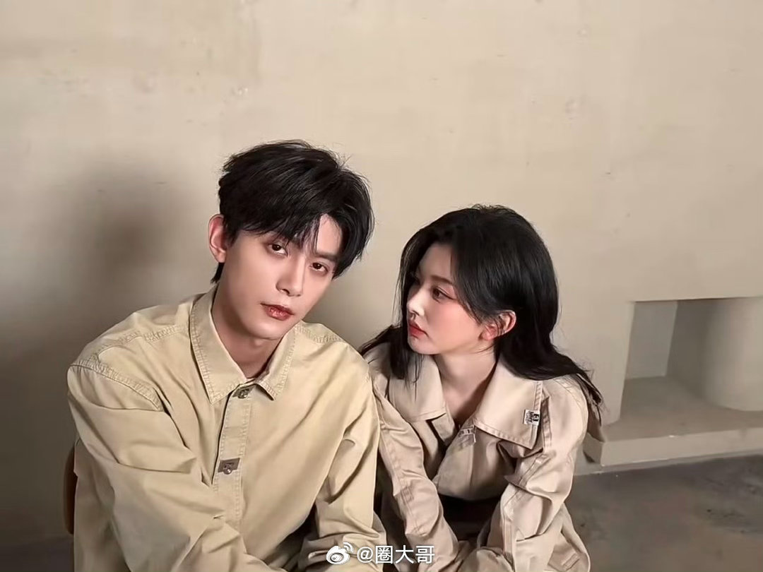 曝周柯宇孔雪儿主演等风热吻你电视剧《等风热吻你》又有新消息了，之前传出的男女主是