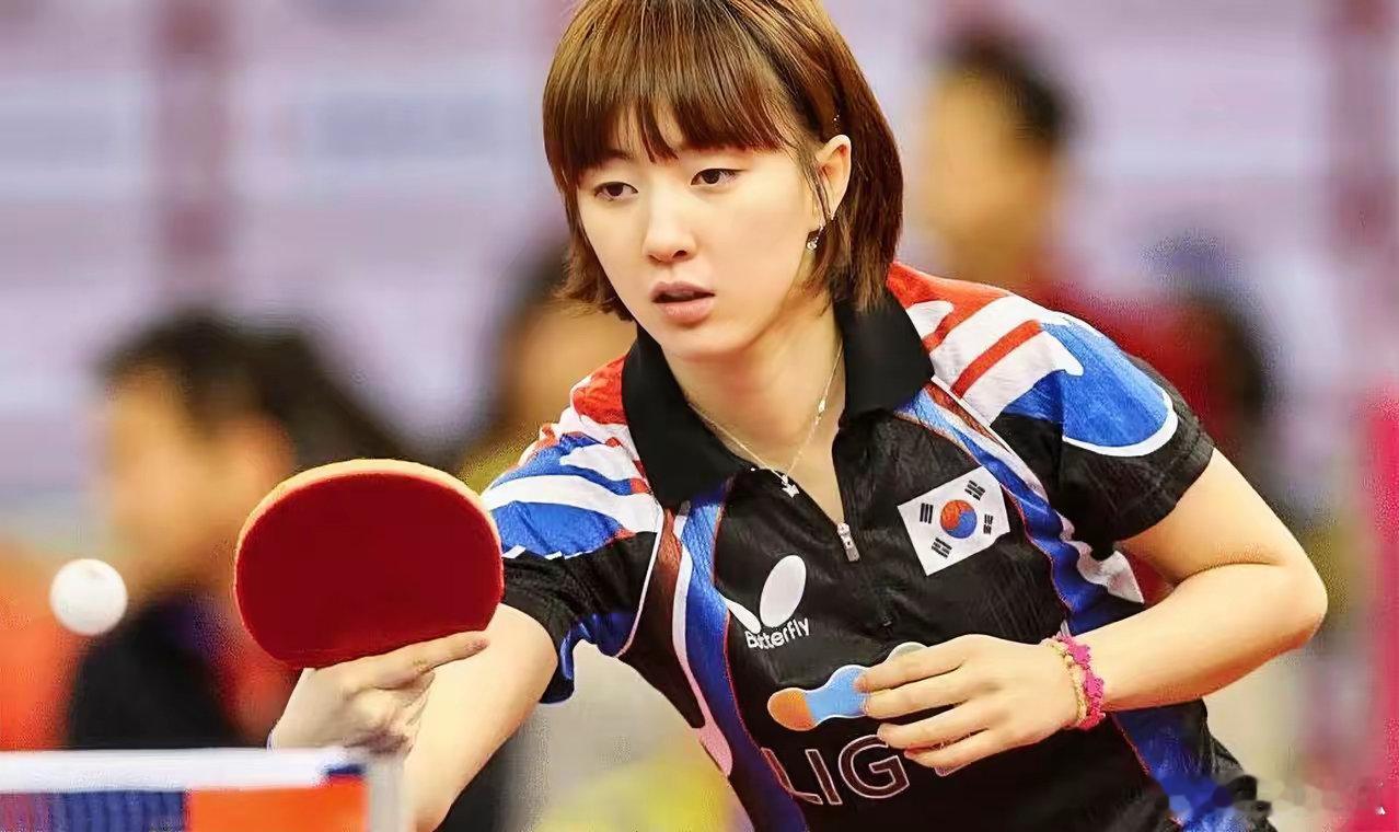 混团世界杯八强球队年龄最大的女选手1、中国🇨🇳——王艺迪——27岁2、日本?