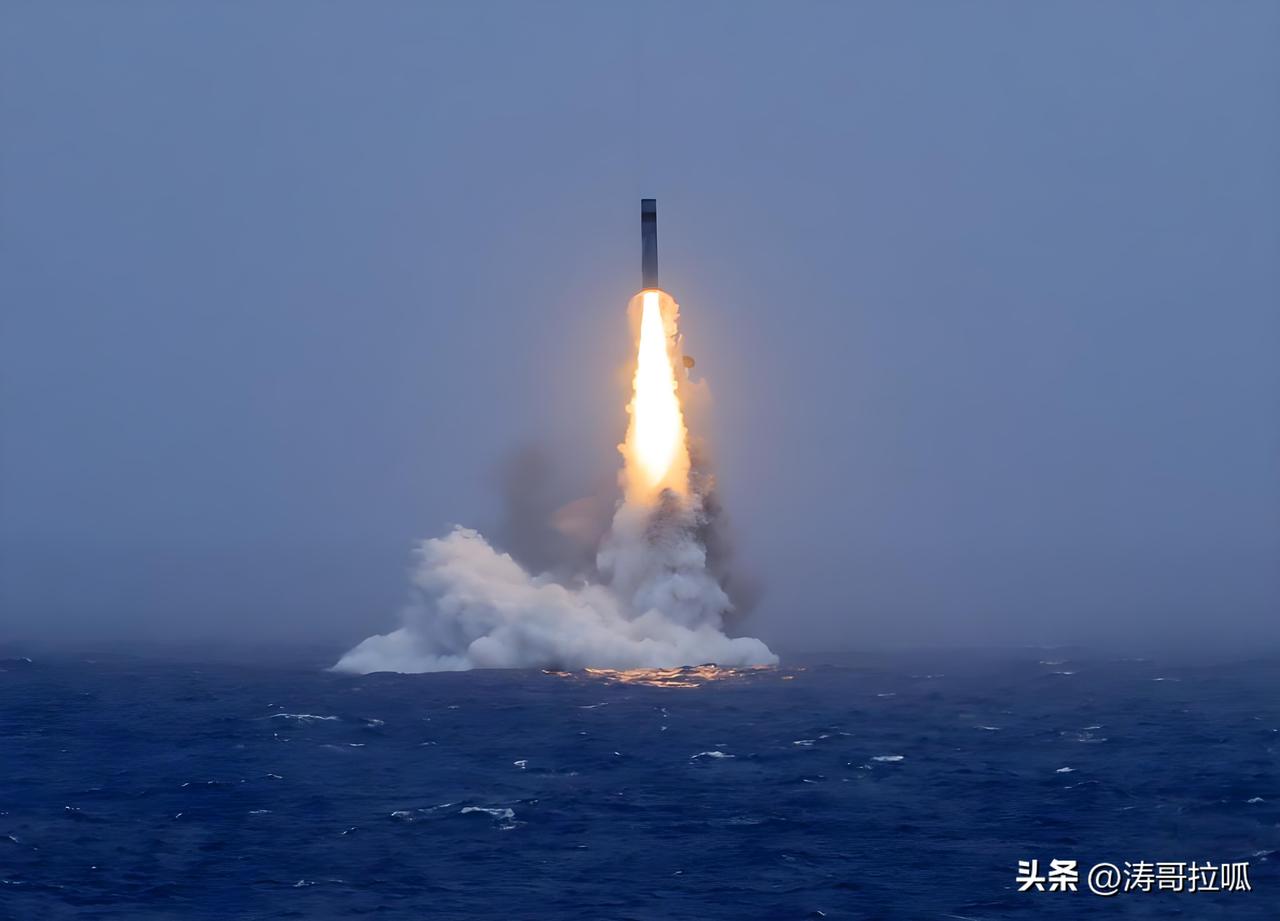 太平洋底那一声闷响，比东风飞过更让华盛顿坐不住

7月6日12时01分，渤海水下