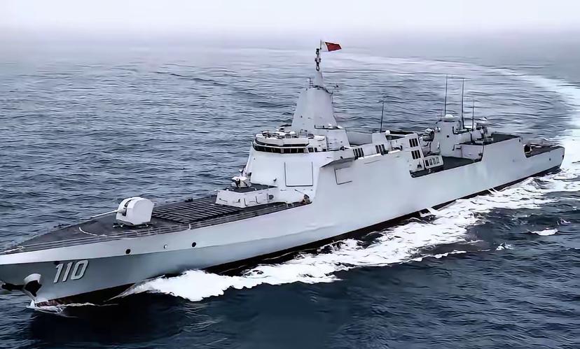 外媒：中国 055 型驱逐舰在菲律宾附近试射 YJ-20 高超音速导弹。

据亚
