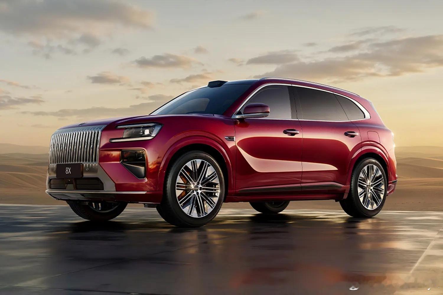 极氪8X实车亮相 我看有朋友觉得极氪8X是不是看起来有点显小，其实完完全全不会因