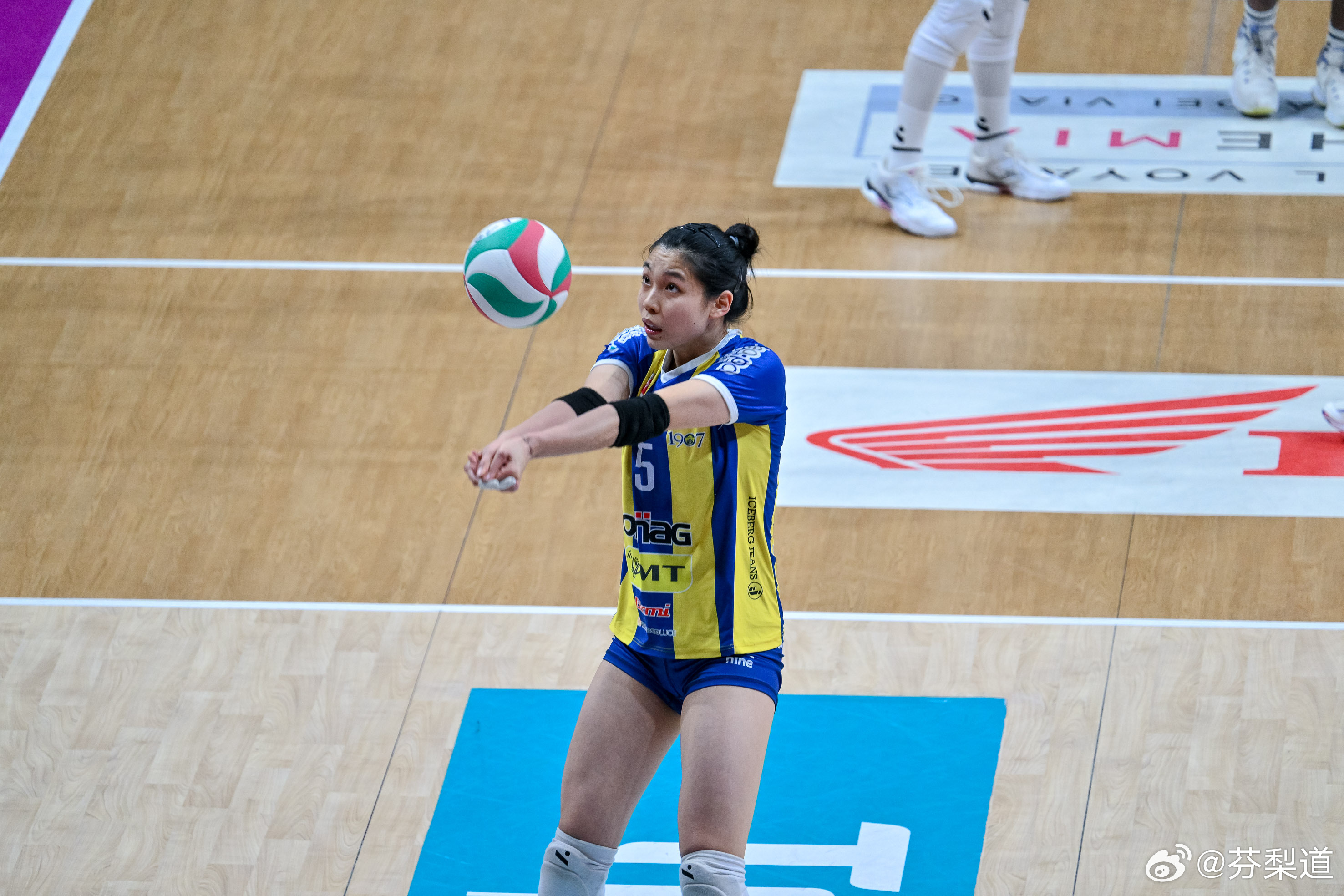 庄宇珊国际排坛动态本周（3月3日-3月10日）留洋女排运动员赛程03月05日01