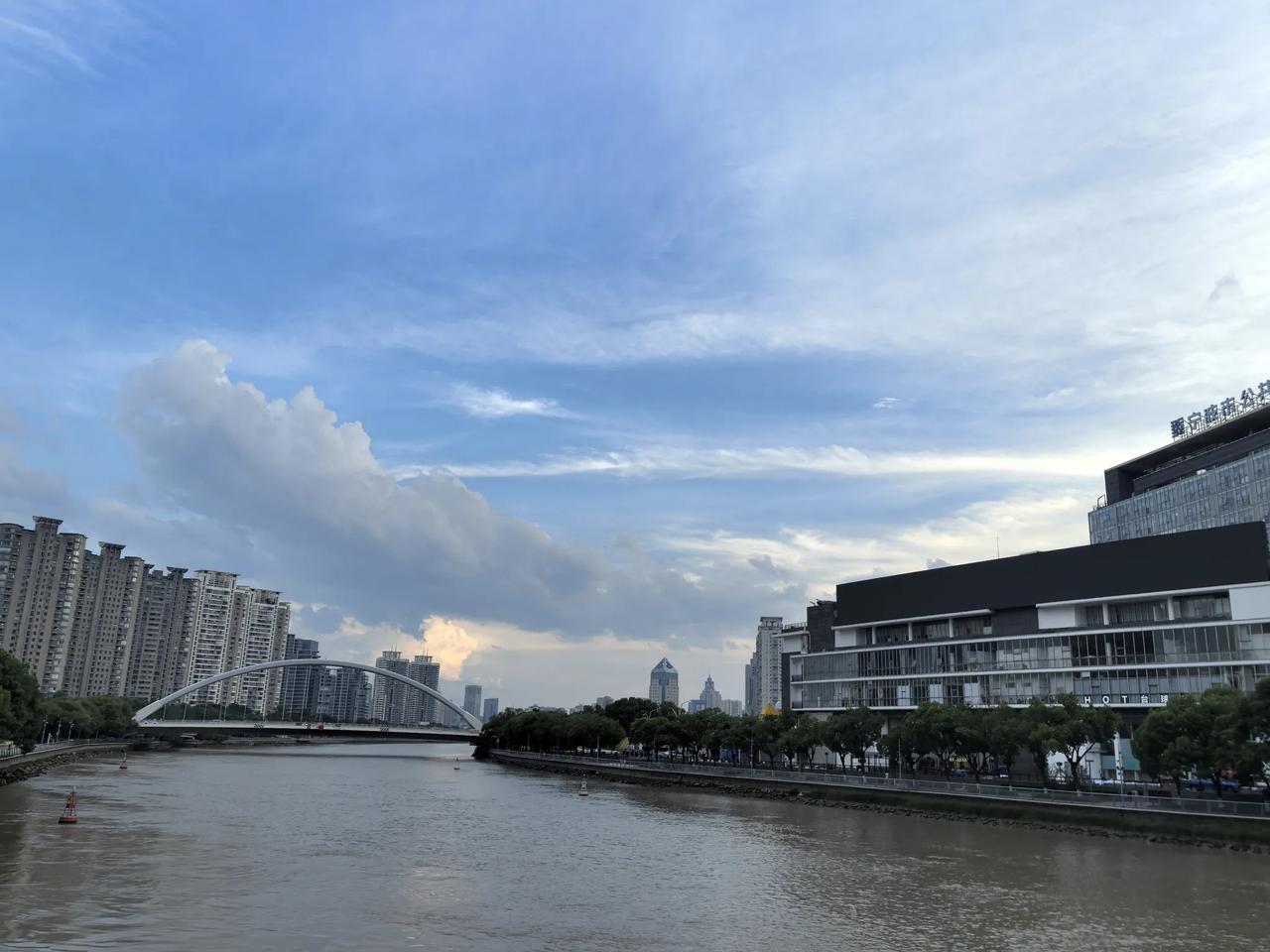 “不能举大事”的时节来了
      今天小暑，意味着我们进入了盛夏最热的时候，