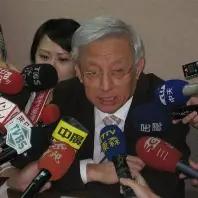 “台独”顽固分子曹兴诚再抛谬论。

台媒报道，曹兴诚18日出席“独派”团体活动，