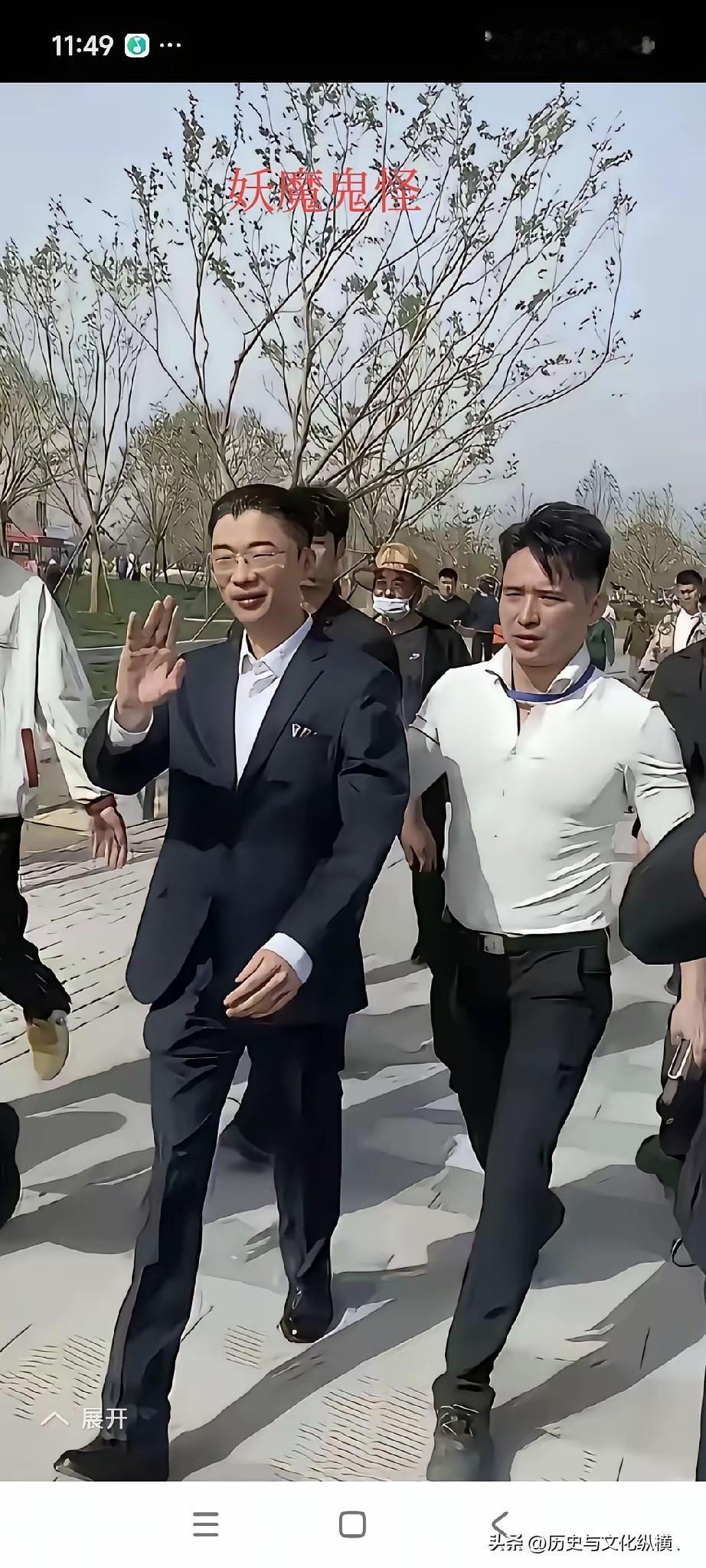 郭有才是靠提供情绪价值火了。