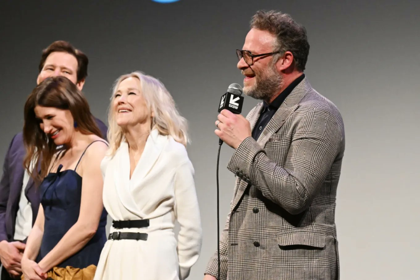 赛斯·罗根确认，之后的美剧《片厂风云》第二季，将涉及剧中主演凯瑟琳·欧哈拉离世的