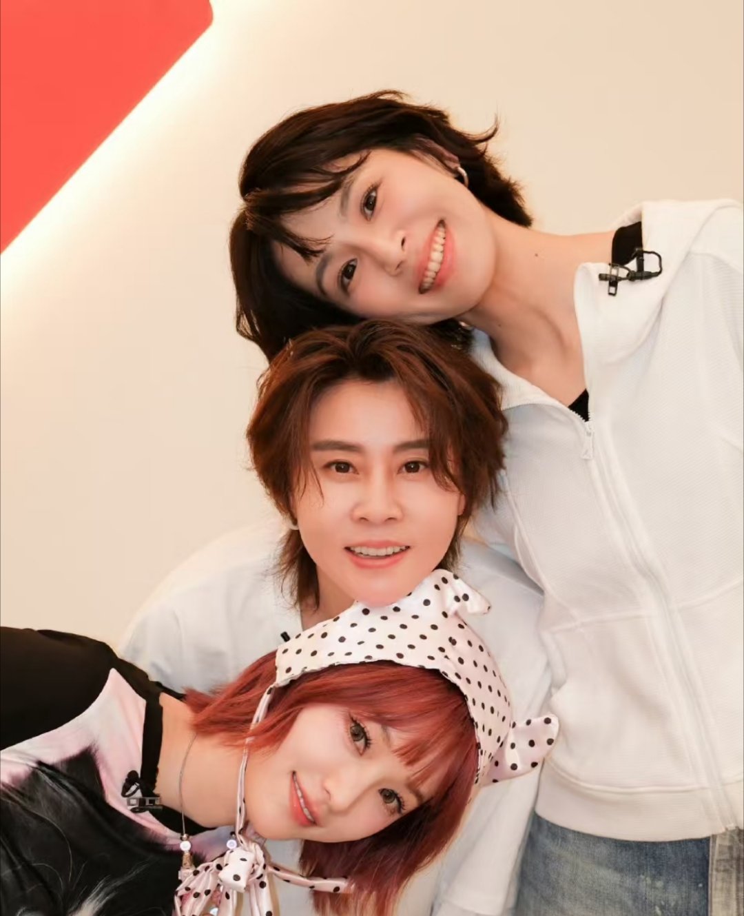 浪姐 T3航站楼救命！浪姐二公这个T3航站楼舞台笑不活了！王濛、曾沛慈、黄灿灿三