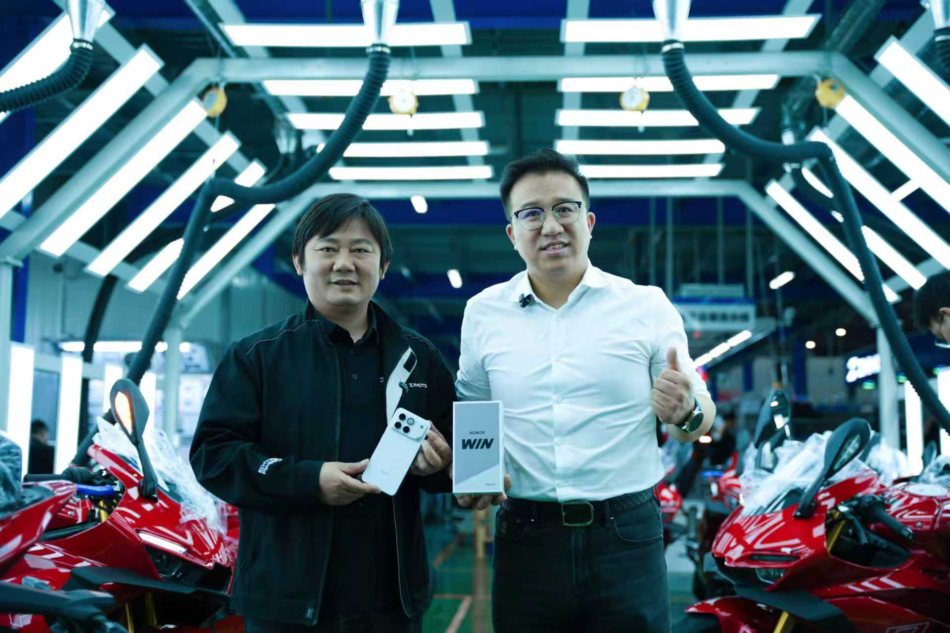 荣耀WIN + 张雪机车 = 稳赢局！就冲这个名字，WIN系列确实挺吉利，祝荷兰